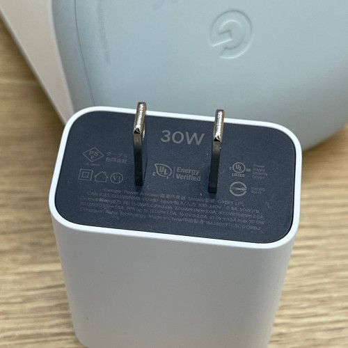 Вживаний бездротовий зарядний пристрій Google Pixel Stand 2 White GA03002-US (Ідеальний стан)