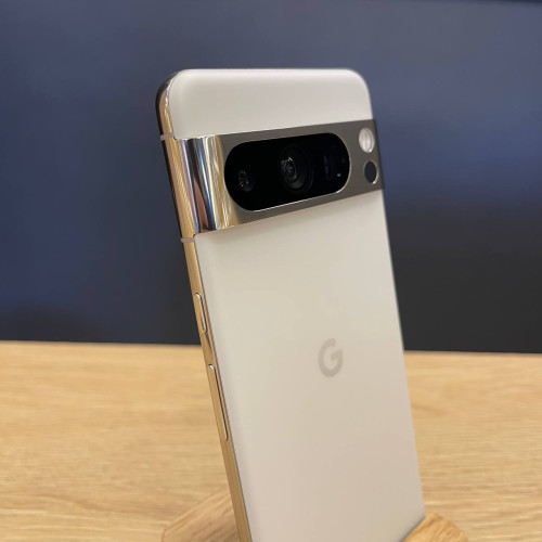 Вживаний смартфон Google Pixel 8 Pro 128Gb Porcelain G1MNW US (Ідеальний стан)