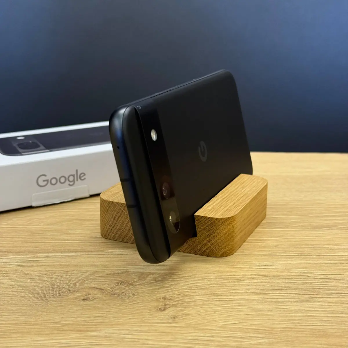 Вживаний смартфон Google Pixel 8a 256GB Obsidian Global (Хороший+