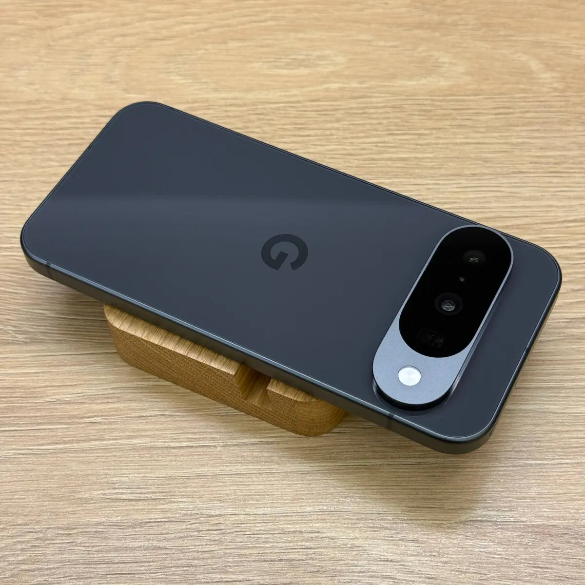 Вживаний смартфон Google Pixel 10 128Gb Obsidian Global (Ідеальний