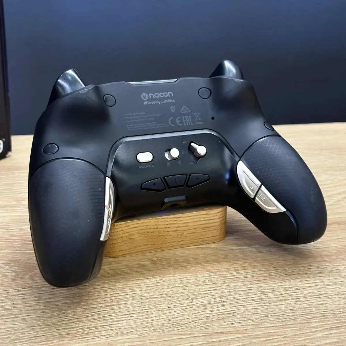 Вживаний геймпад Nacon Revolution Unlimited Pro Controller для PC