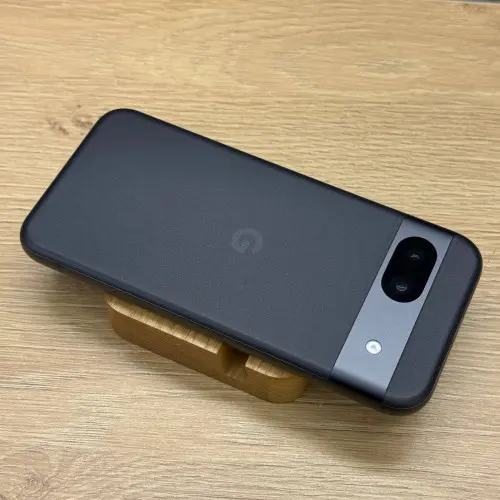 Вживаний смартфон Google Pixel 8a 128GB Obsidian US (Хороший+ стан