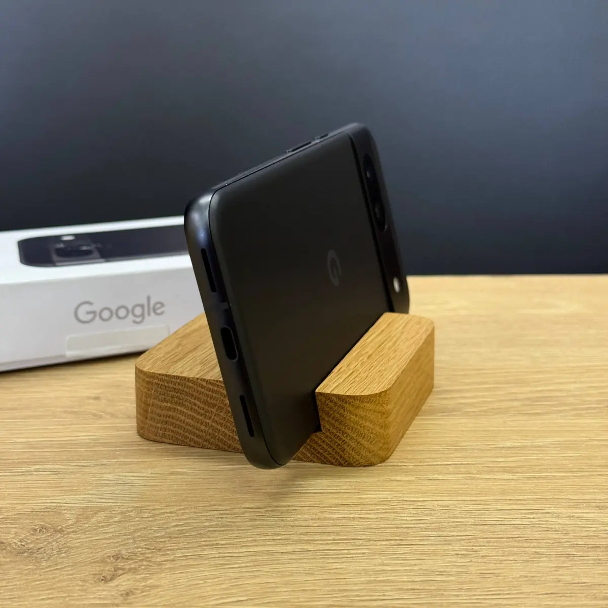 Вживаний смартфон Google Pixel 8a 128GB Obsidian US (Хороший+ стан