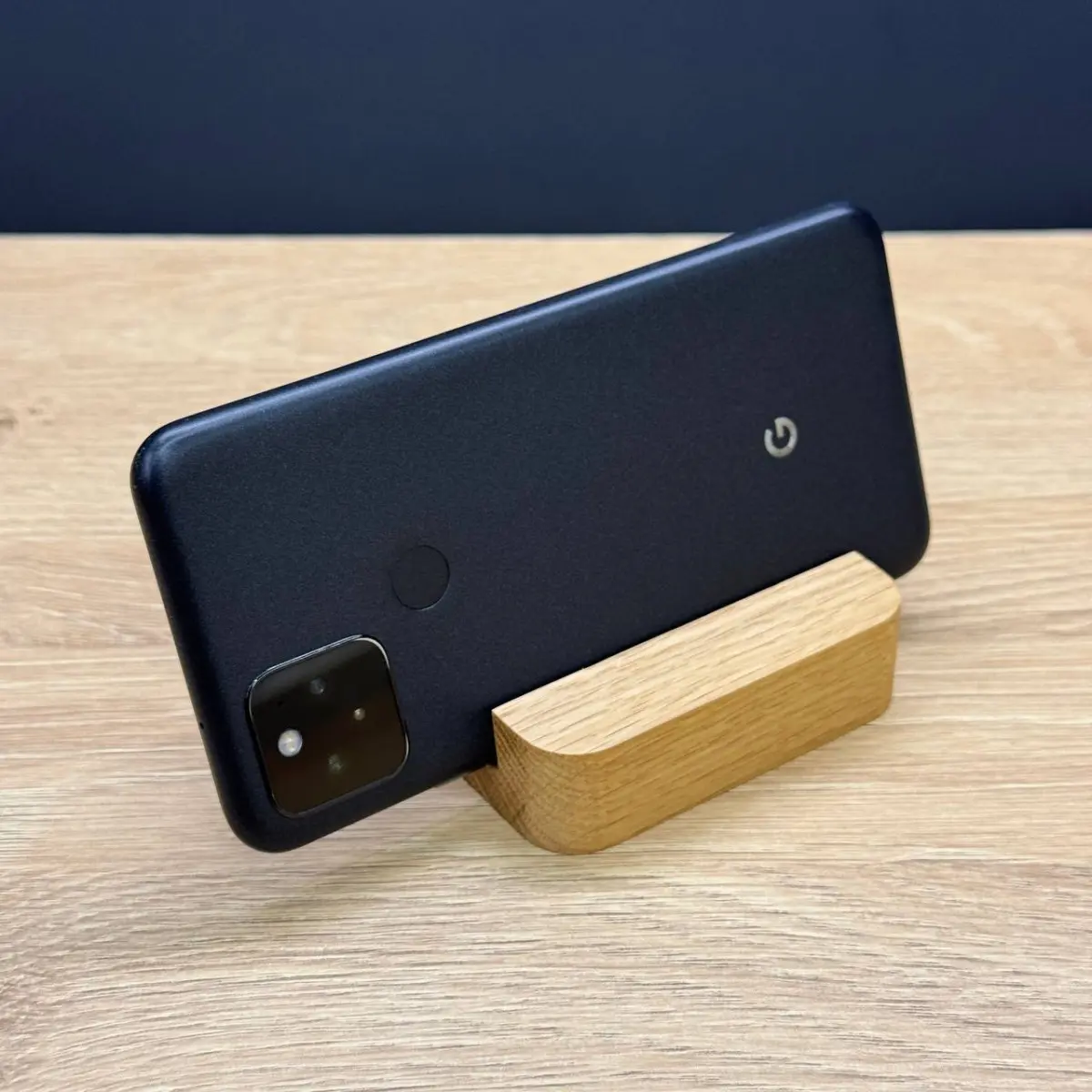 Вживаний смартфон Google Pixel 5 8/128Gb Just Black (Хороший стан