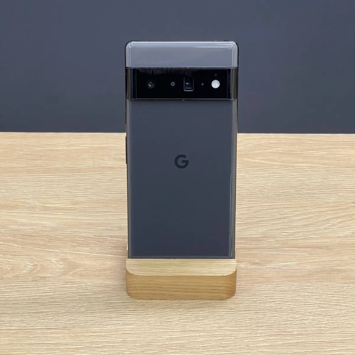 Вживаний смартфон Google Pixel 6 Pro 256Gb Stormy Black US