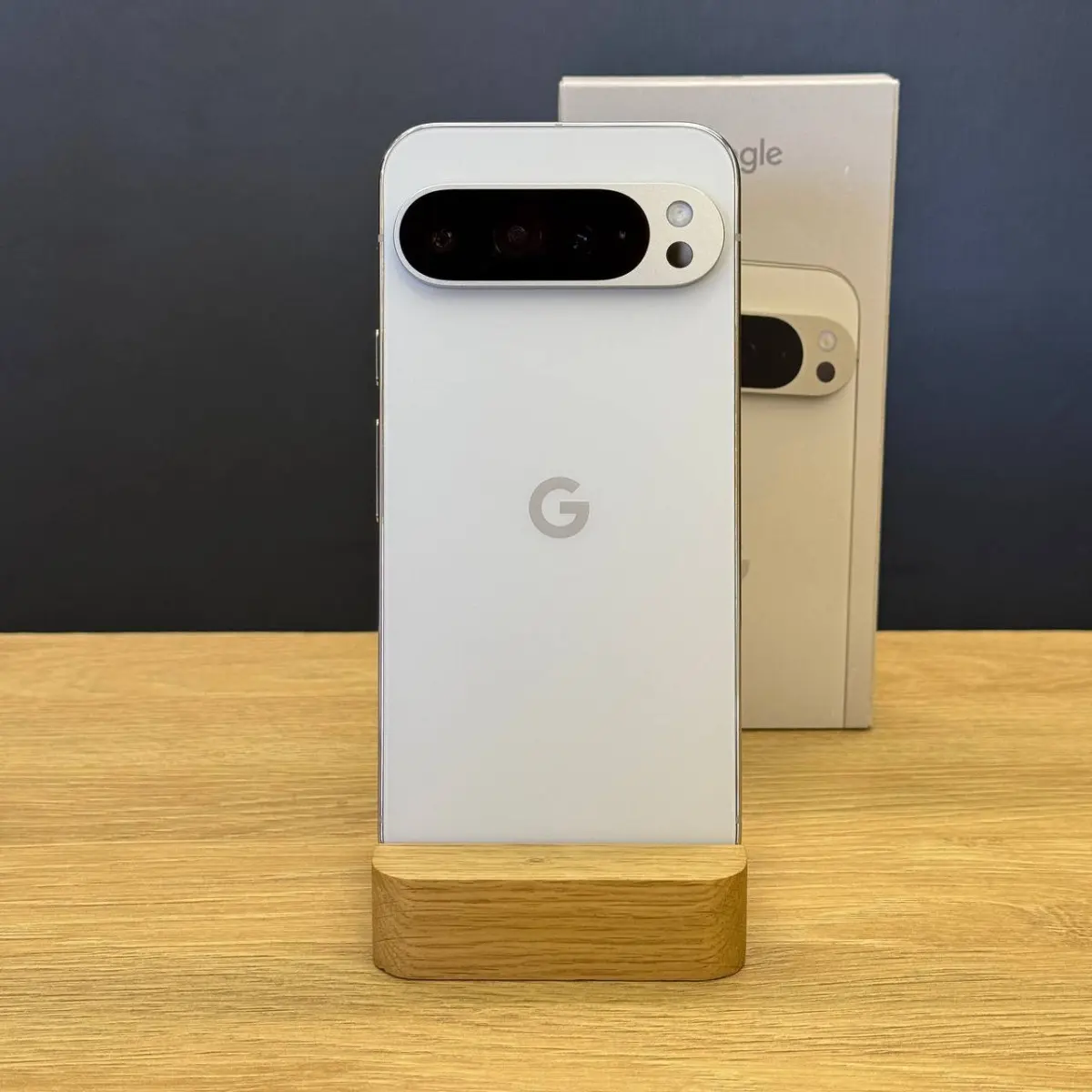 Вживаний смартфон Google Pixel 9 Pro XL 16/256Gb Porcelain US