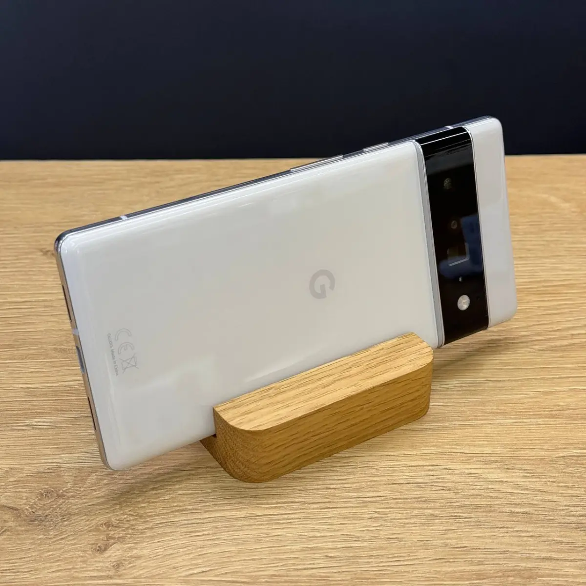 Вживаний смартфон Google Pixel 6 Pro 128Gb Cloudy White Global