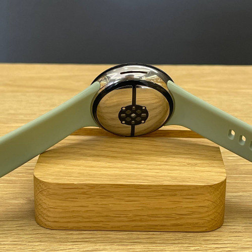 Вживаний смарт-годинник Google Pixel Watch 2 WiFi Champagne Gold Aluminum Case / Hazel Active Band US (Ідеальний стан)