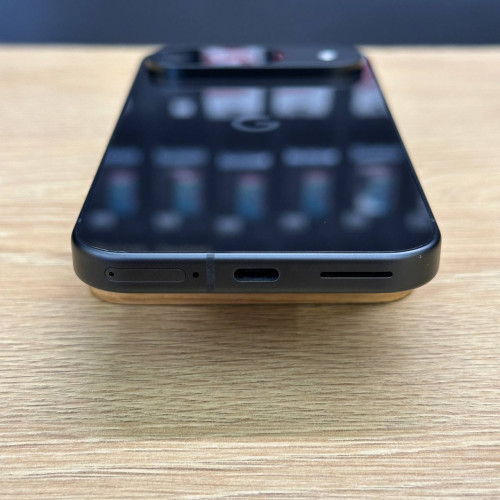 Вживаний смартфон Google Pixel 9 12/128Gb Obsidian US (Ідеальний стан)