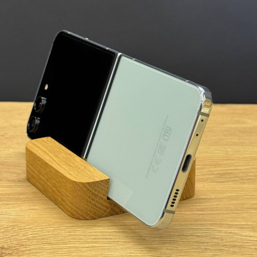 Вживаний смартфон Samsung Galaxy Flip 5 8/512GB Mint F731B (Хороший+ стан)