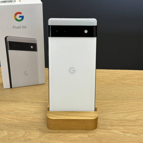 Вживаний смартфон Google Pixel 6a 128Gb Chalk US (Хороший+ стан)