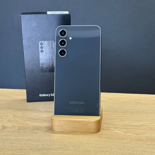 Вживаний смартфон Samsung Galaxy S23 FE 128Gb Graphite (Хороший+ стан)