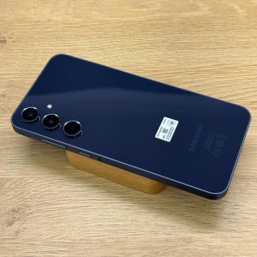 Вживаний смартфон Samsung Galaxy A55 5G 8/256Gb Navy (Ідеальний+ стан)