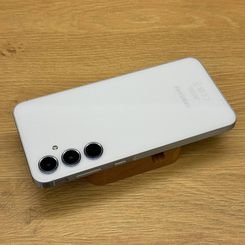 Вживаний смартфон Samsung Galaxy A55 5G 8/128Gb Iceblue (Ідеальний+ стан)