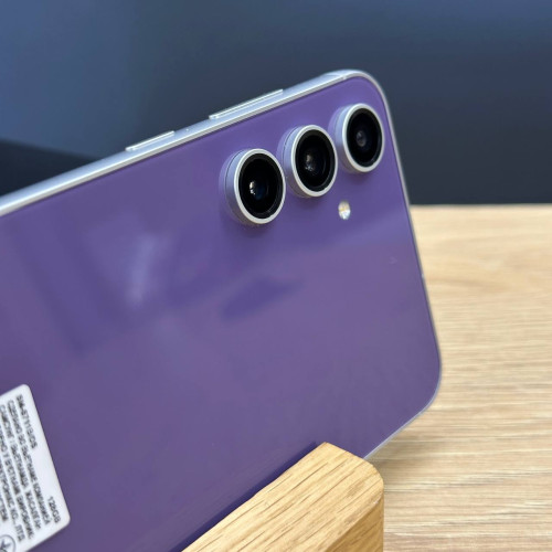 Вживаний смартфон Samsung Galaxy S23 FE 128Gb Purple (Ідеальний+ стан)