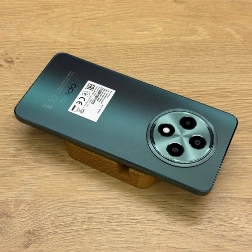 Вживаний смартфон OPPO Reno12 FS 5G 12/512 Olive Green (Хороший+ стан)