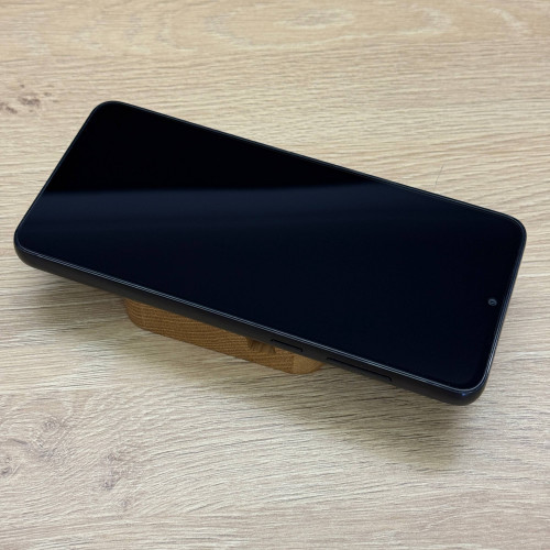 Вживаний смартфон Samsung Galaxy A05 4/128Gb Black (Хороший+ стан)