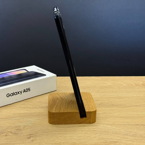 Вживаний смартфон Samsung Galaxy A05 4/128Gb Black (Хороший+ стан)