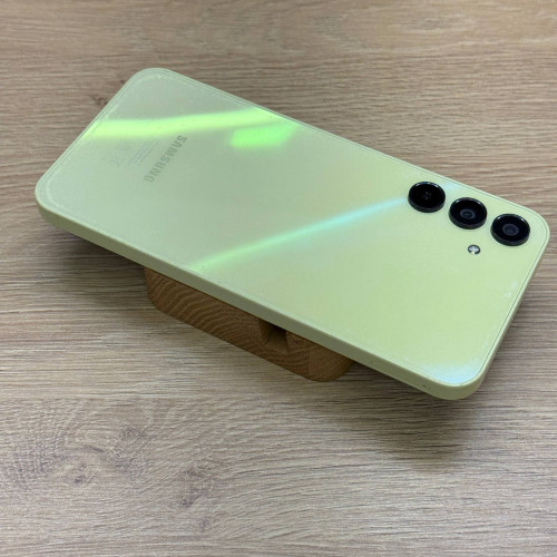 Вживаний смартфон Samsung Galaxy A15 4/128 Yellow (Хороший+ стан)