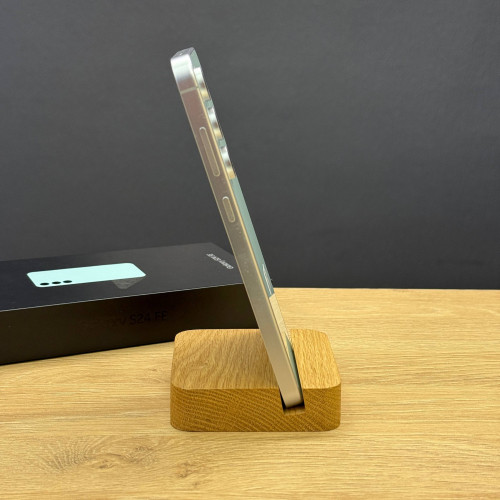 Вживаний смартфон Samsung Galaxy S24 FE 8/128Gb Mint (Ідеальний+ стан)