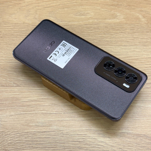 Вживаний смартфон OPPO Reno12 5G 12/256 Black Brown (Ідеальний+ стан)