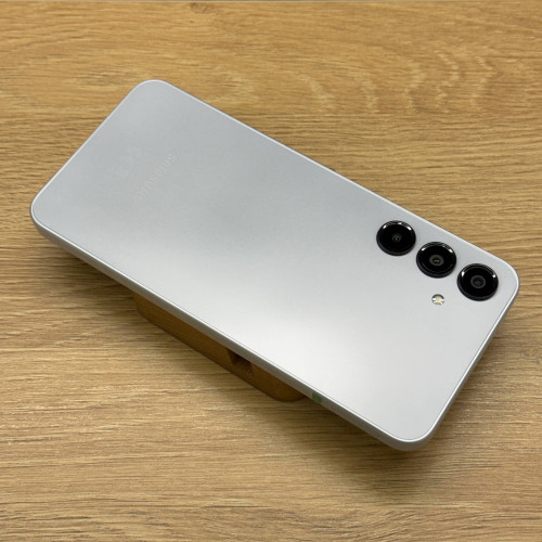 Вживаний смартфон Samsung Galaxy A16 8/256Gb Gray (Ідеальний стан)