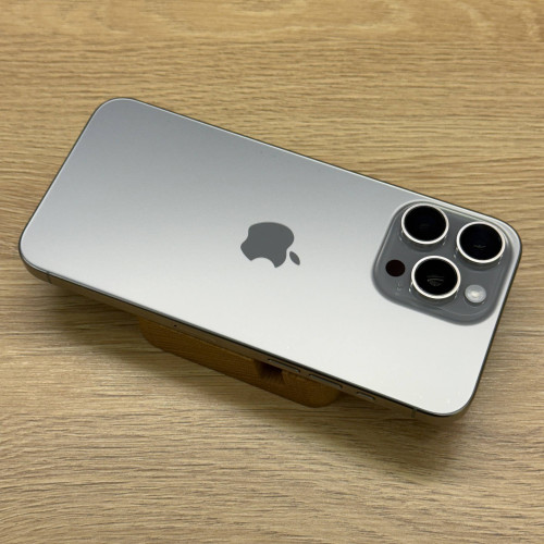 Вживаний смартфон Apple iPhone 15 Pro Max 512Gb Natural Titanium (Ідеальний+ стан)