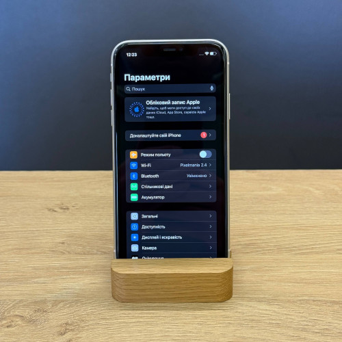 Вживаний смартфон Apple iPhone 11 64Gb White (Хороший стан)