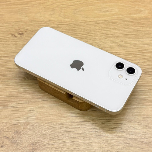 Вживаний смартфон Apple iPhone 12 128Gb White (Хороший стан)