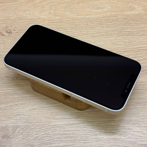 Вживаний смартфон Apple iPhone 12 128Gb White (Хороший стан)