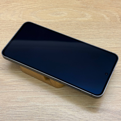 Вживаний смартфон Samsung Galaxy S24 FE 8/128Gb Graphite (Хороший+ стан)
