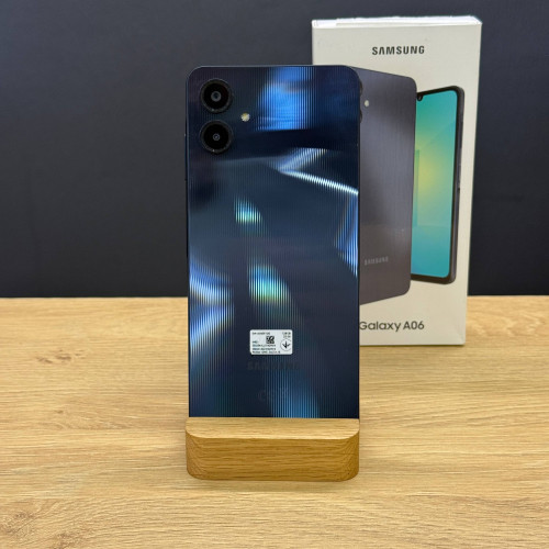 Вживаний смартфон Samsung Galaxy A06 4/128Gb Black (Ідеальний+ стан)