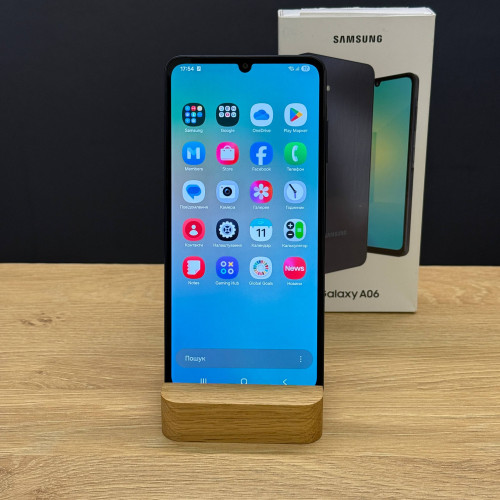 Вживаний смартфон Samsung Galaxy A06 4/128Gb Black (Ідеальний+ стан)