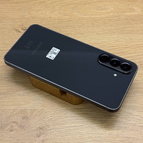 Вживаний смартфон Samsung Galaxy A56 5G 8/256Gb Graphite (Хороший+ стан)