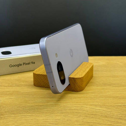 Вживаний смартфон Google Pixel 9a 128Gb Iris (Хороший+ стан)