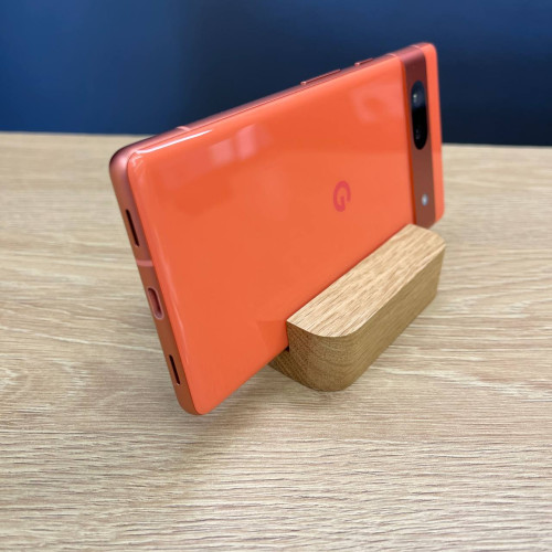 Вживаний смартфон Google Pixel 7a 128Gb Coral US (Хороший стан)