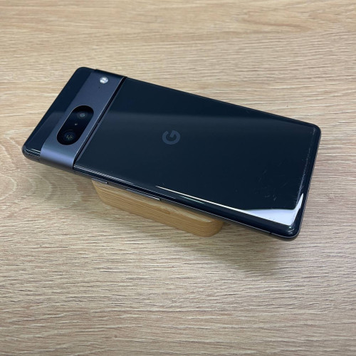 Вживаний смартфон Google Pixel 7 128Gb Obsidian GVU6C US (Хороший стан)