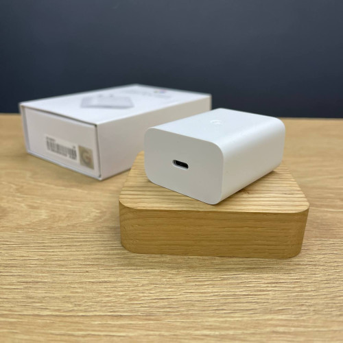 Вживаний МЗП Google 30W USB-C Clearly White US (Ідеальний+ стан)