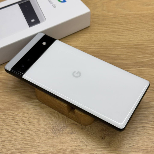 Вживаний смартфон Google Pixel 6a 128Gb Chalk US (Ідеальний+ стан)