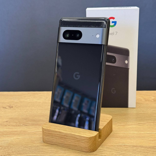 Вживаний смартфон Google Pixel 7 256Gb Obsidian GVU6C US (Хороший+ стан)