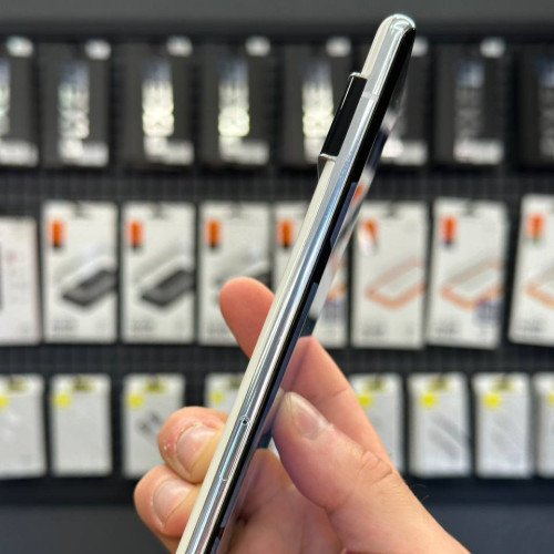 Вживаний смартфон Google Pixel 6 Pro 128Gb Cloudy White US Уцінка (Хороший стан)