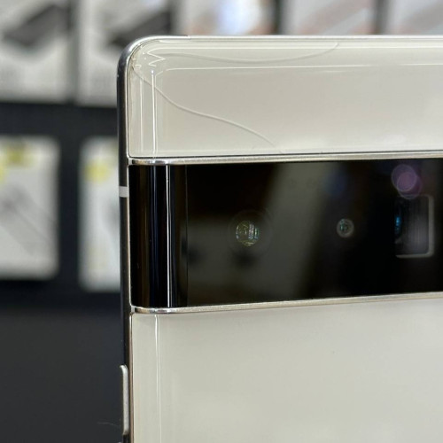 Вживаний смартфон Google Pixel 6 Pro 128Gb Cloudy White US Уцінка (Хороший стан)