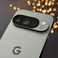 Смартфон Google Pixel 10 Pro: огляд камери, зуму та інших фішок Android