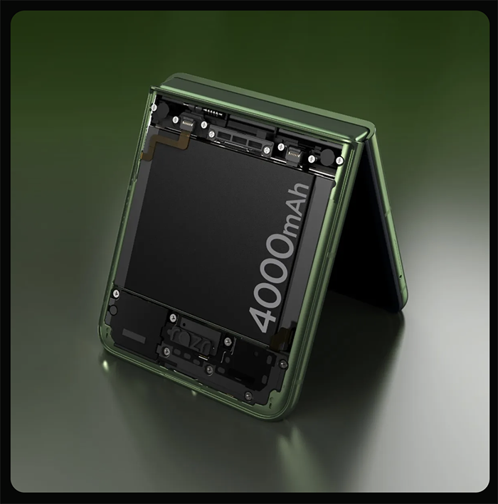 Фото 9 Moto Razr 50 ultra